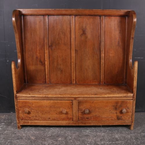 Pine Tavern Settle