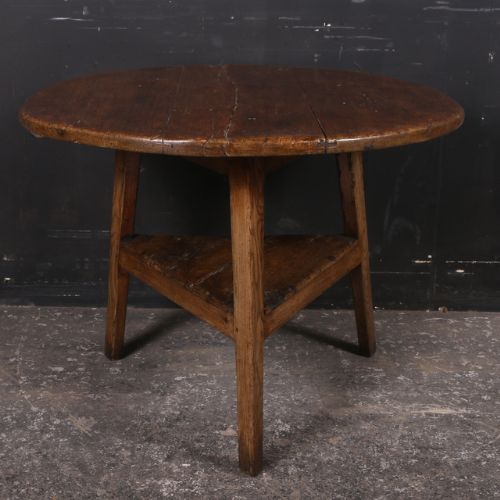 Pine and Elm Cricket Table