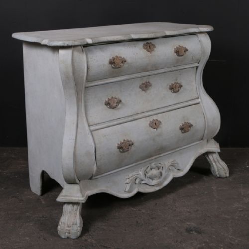 Dutch Bombe Commode