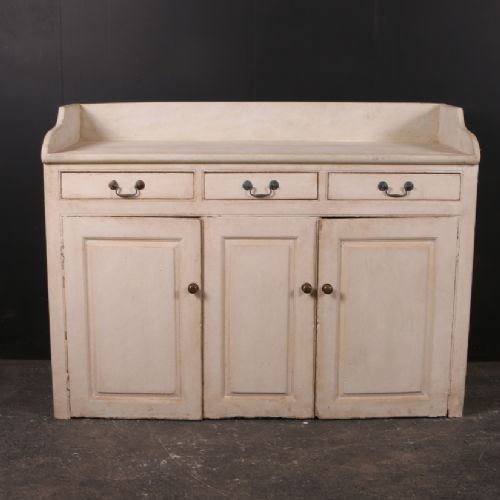 Scottish Dairy Dresser