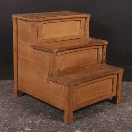 Antique Pine Steps