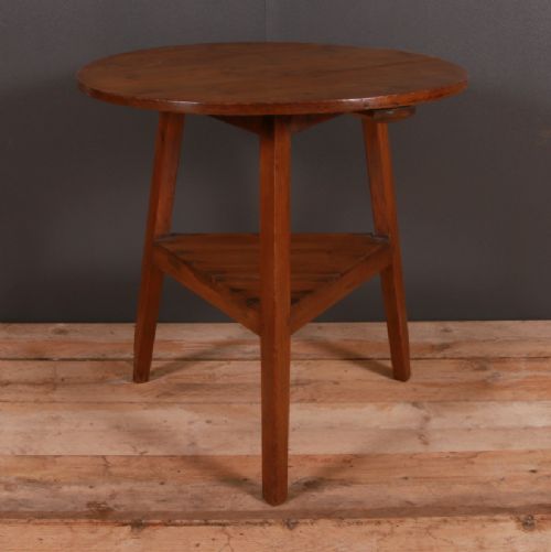 Welsh Pine Cricket Table
