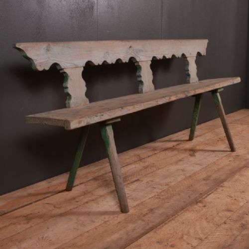 Bleached Tryleon Bench