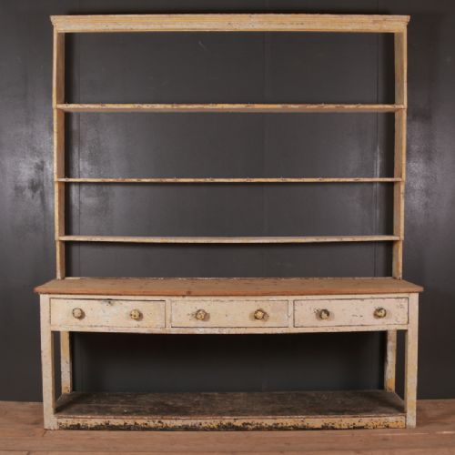 Country House Potboard Dresser
