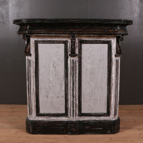 French Bistro Counter