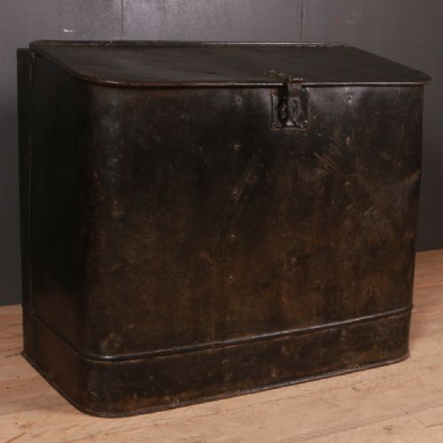 Country House Log Bin