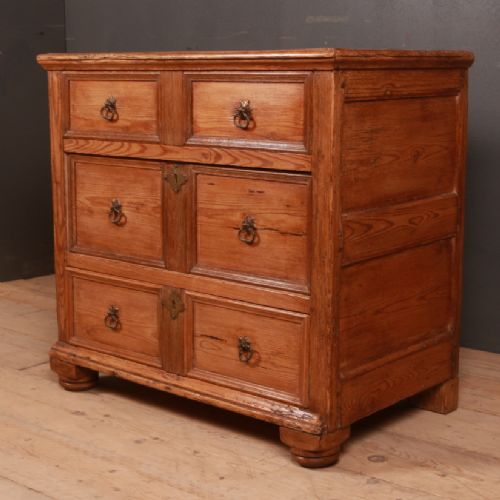 Pine Chest of Drawers