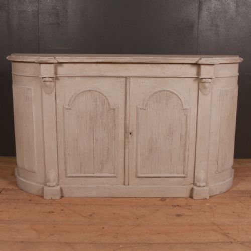 European Bowed Buffet