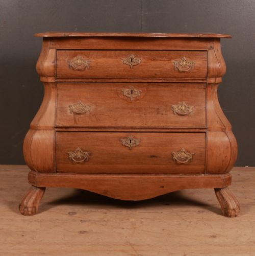 Dutch Bombe Commode