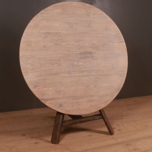 Dutch Tilt Top Cricket Table