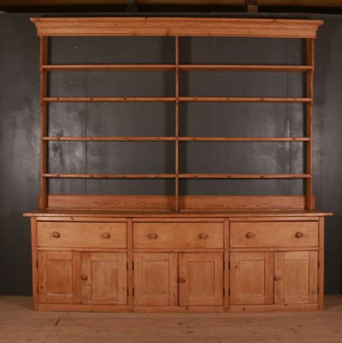 Country House Dresser