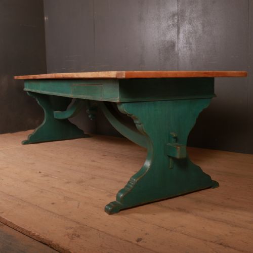 Italian Trestle Table