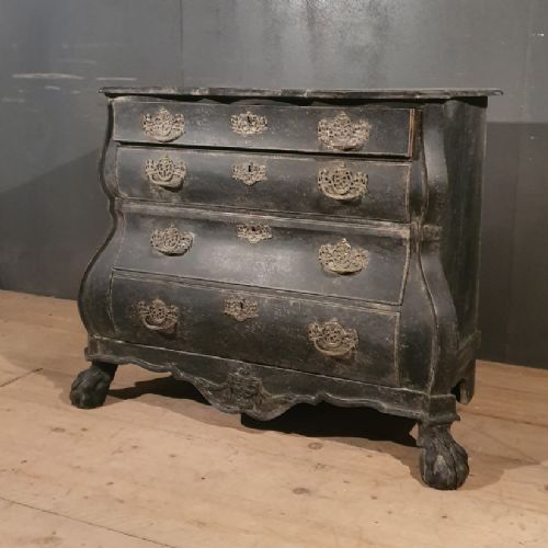 Dutch Bombe Commode