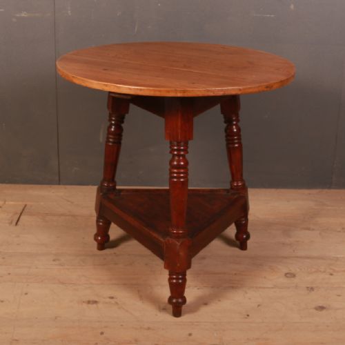 Welsh Pine Cricket Table