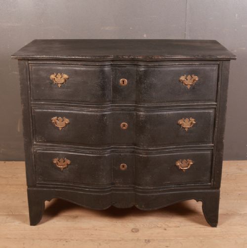 Dutch Serpentine Commode
