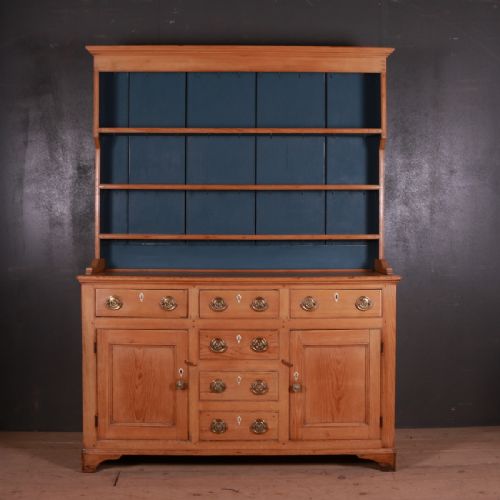 Welsh Pine Dresser