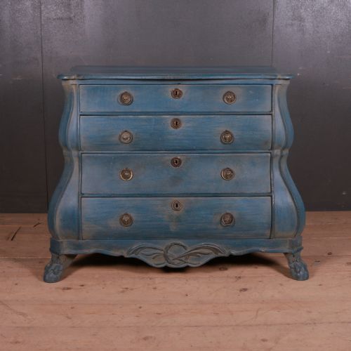 Dutch Bombe Commode