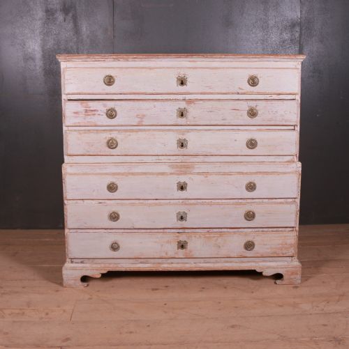 Swedish Chest of Drawers