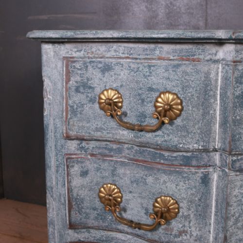 FRENCH SERPENTINE COMMODE - ADDITIONAL PHOTO 5