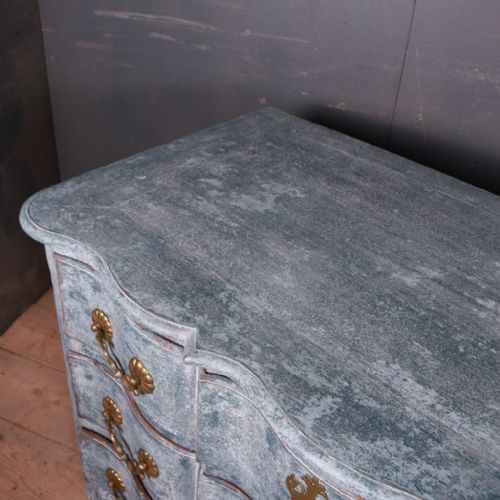 FRENCH SERPENTINE COMMODE - ADDITIONAL PHOTO 9