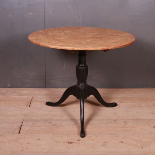 Swedish Lamp Table