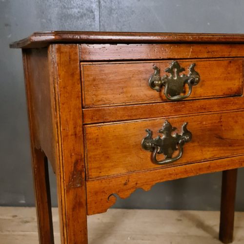 SMALL ENGLISH LAMP TABLE - ADDITIONAL PHOTO 1