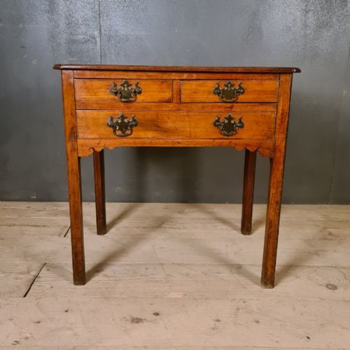 SMALL ENGLISH LAMP TABLE - ADDITIONAL PHOTO 3
