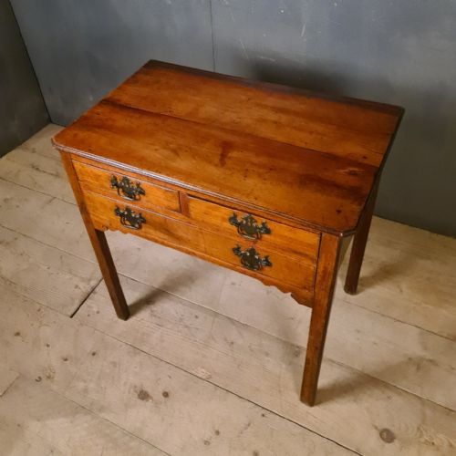 SMALL ENGLISH LAMP TABLE - ADDITIONAL PHOTO 4