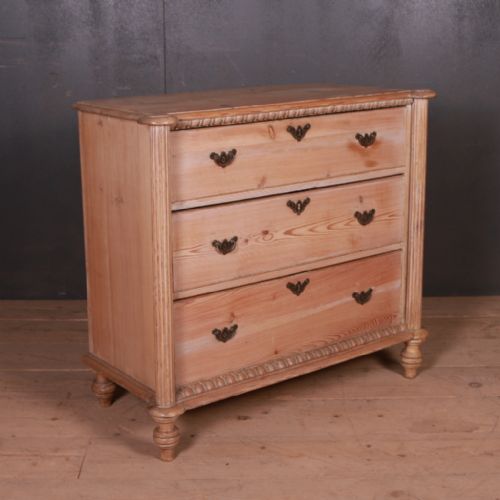 English Pine Chest of Drawers