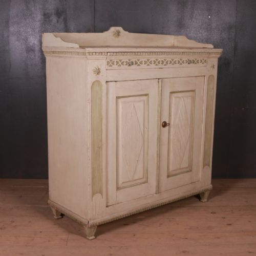 Original Painted Swedish Buffet