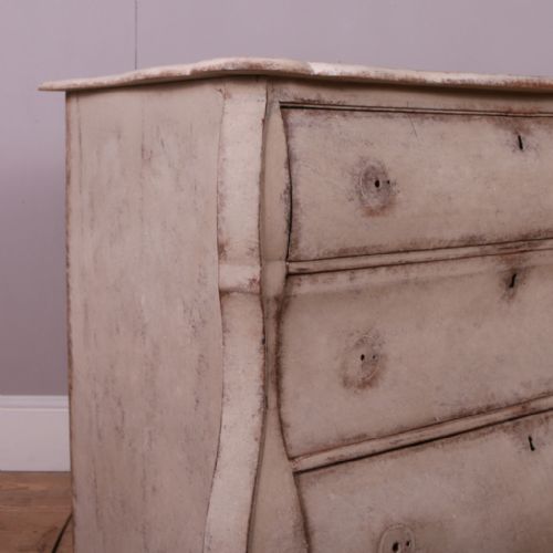 SMALL DUTCH COMMODE - ADDITIONAL PHOTO 4