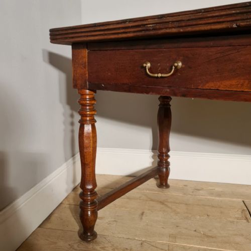 ITALIAN WALNUT CONSOLE TABLE - ADDITIONAL PHOTO 4