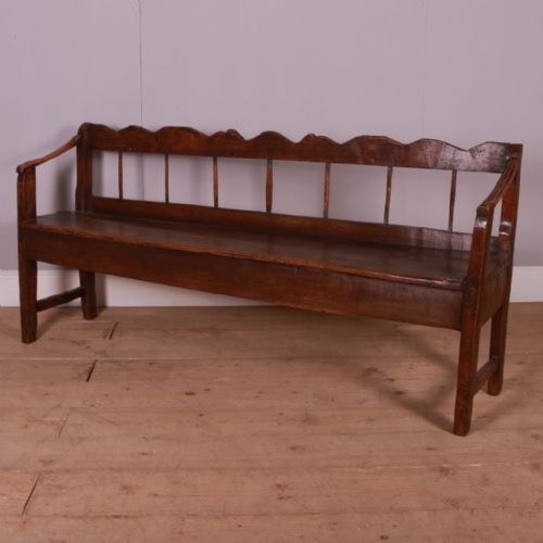 Primitive Farmhouse Settle