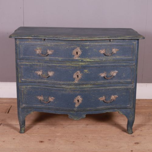 18th C French Serpentine Commode