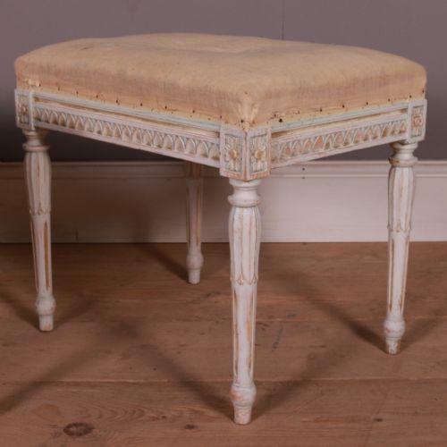 PAIR OF SWEDISH CARVED STOOLS - ADDITIONAL PHOTO 3