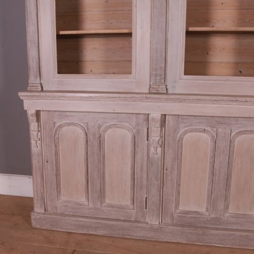 SCOTTISH LIBRARY BOOKCASE - ADDITIONAL PHOTO 3