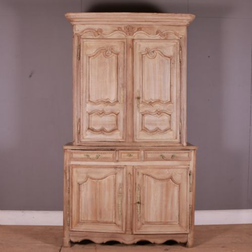 18th C Bleached Oak Buffet De Corps