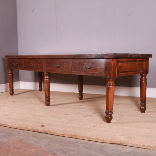 LARGE KITCHEN PREPARATION TABLE