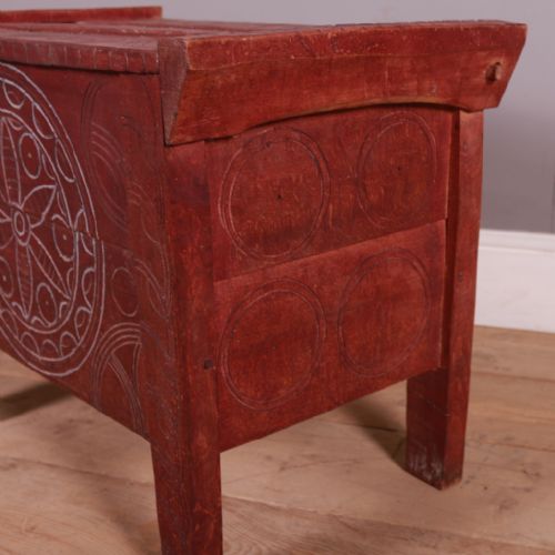 ORIGINAL PAINTED DOWRY CHEST - ADDITIONAL PHOTO 1