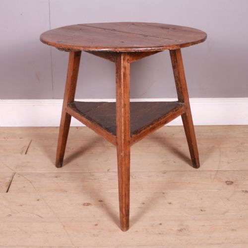 Welsh Pine and Oak Cricket Table