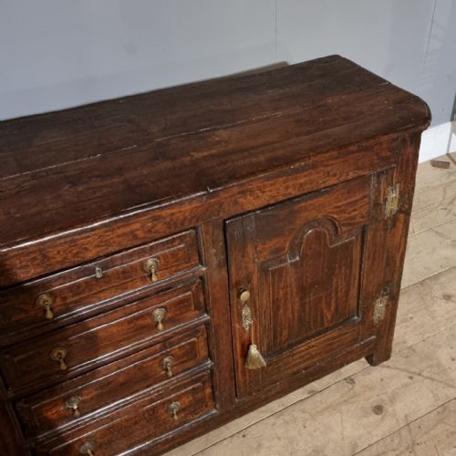 18TH CENTURY ENGLISH DRESSER BASE - ADDITIONAL PHOTO 4