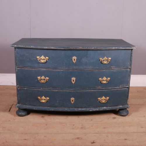 18th Century Bowfronted Commode