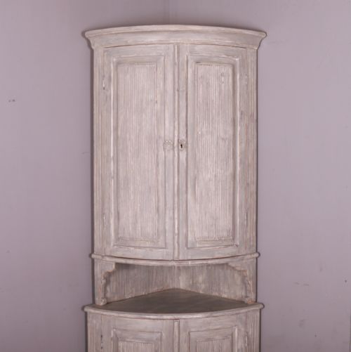 SWEDISH BOWFRONTED CORNER CUPBOARD - ADDITIONAL PHOTO 1
