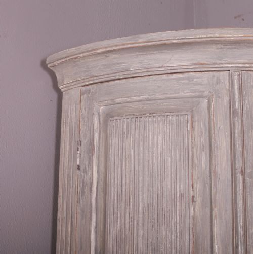 SWEDISH BOWFRONTED CORNER CUPBOARD - ADDITIONAL PHOTO 3