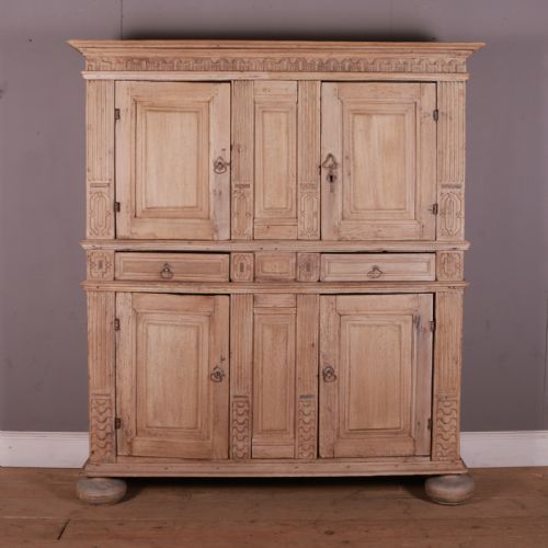 17th Century Dutch Linen Cupboard