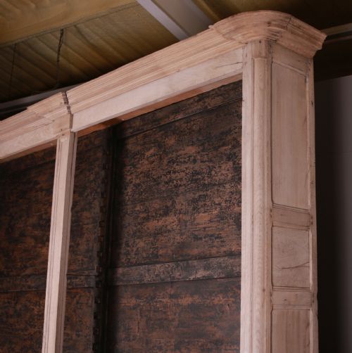 18TH CENTURY FRENCH BLEACHED OAK BOOKCASE - ADDITIONAL PHOTO 11
