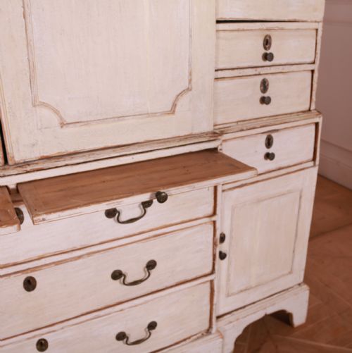 18TH CENTURY ENGLISH HOUSEKEEPERS CUPBOARD - ADDITIONAL PHOTO 7