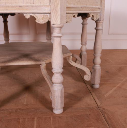 BLEACHED OAK CENTRE TABLE - ADDITIONAL PHOTO 2