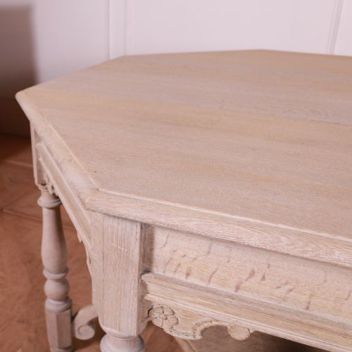BLEACHED OAK CENTRE TABLE - ADDITIONAL PHOTO 5