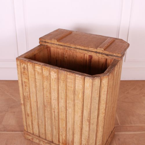 SWEDISH ORIGINAL PAINTED LOG BIN - ADDITIONAL PHOTO 4